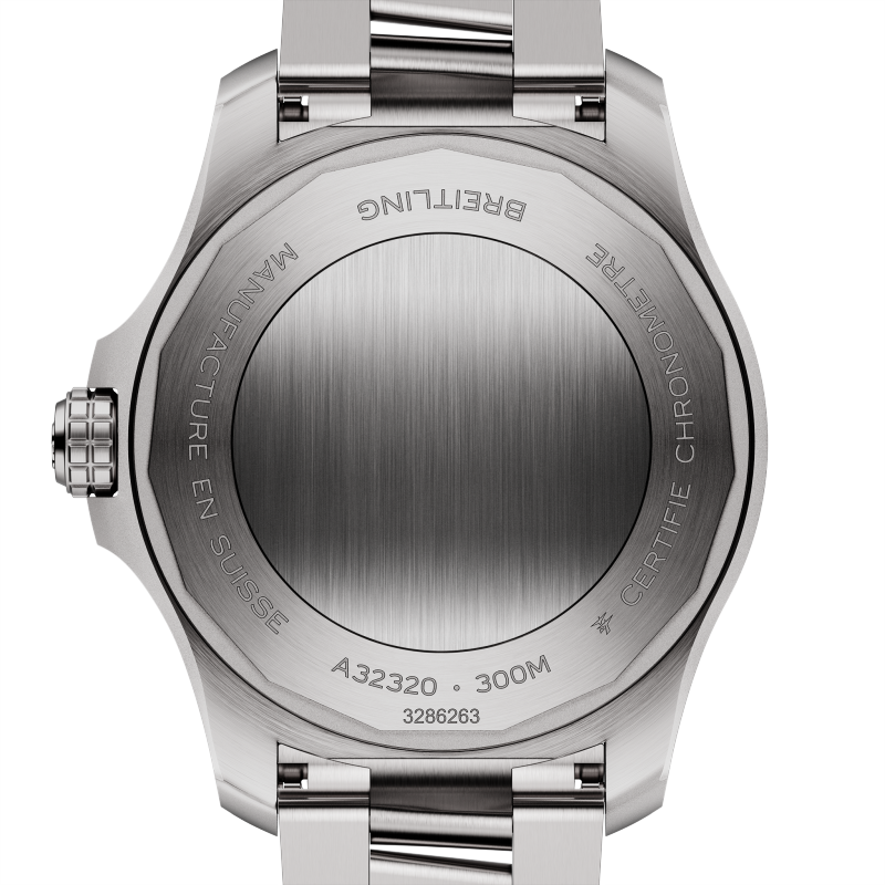 BREITLING - AVENGER AUTOMATIC GMT 44